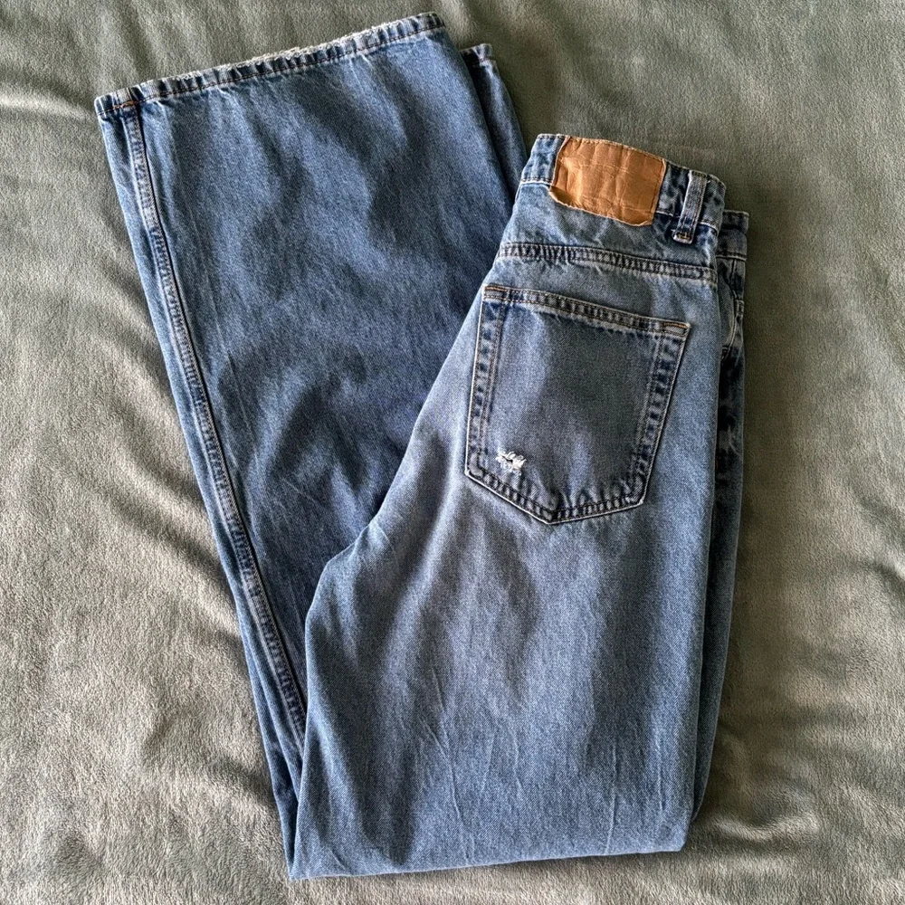 H&M Blue Distressed Wide Leg Jeans - Picture 6 of 16